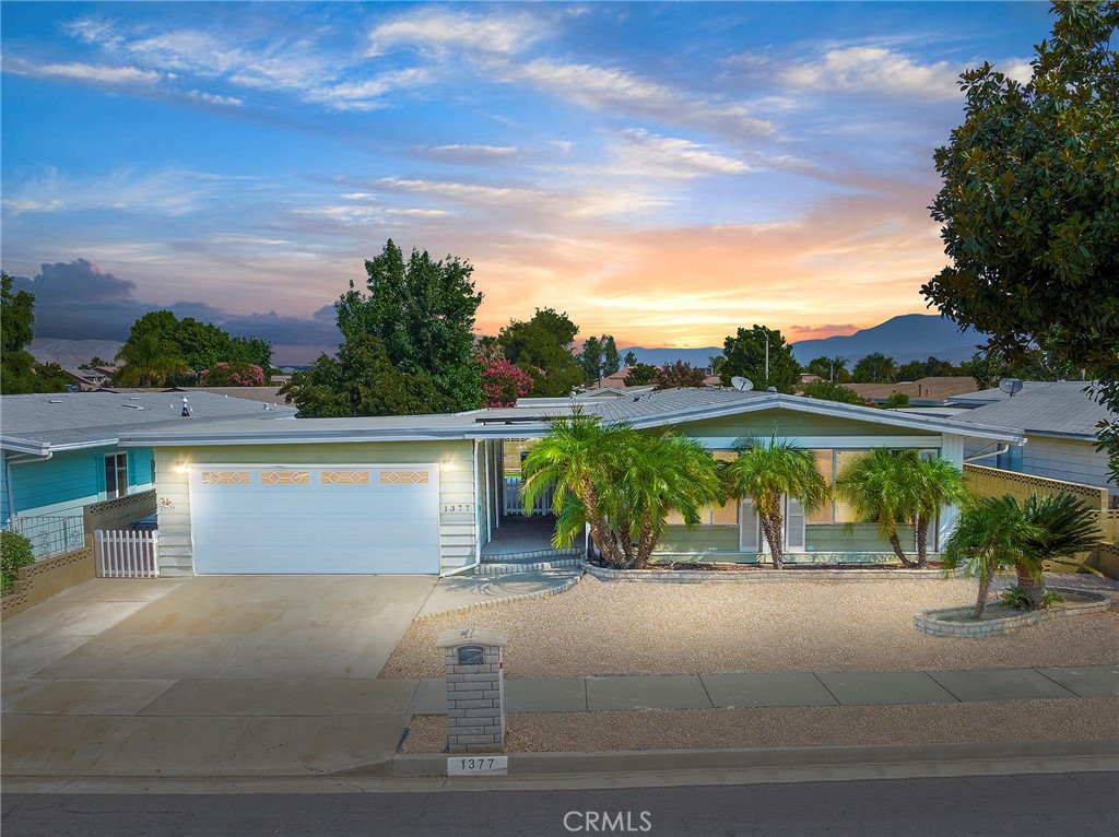 1377 Jasmine Way, Hemet, CA 92545