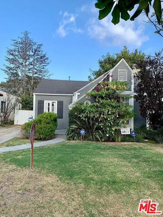 2310 Manning Avenue, Los Angeles, CA 90064