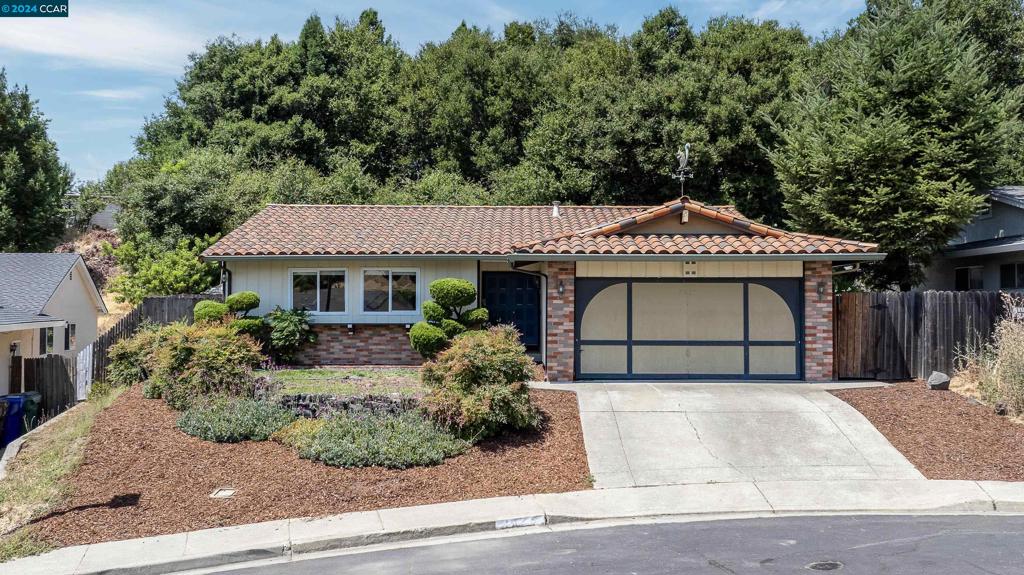 2625 Woodside Ct, Pinole, CA 94564