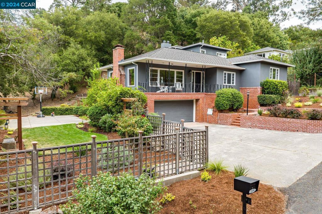 219 Orchard Rd, Orinda, CA 94563