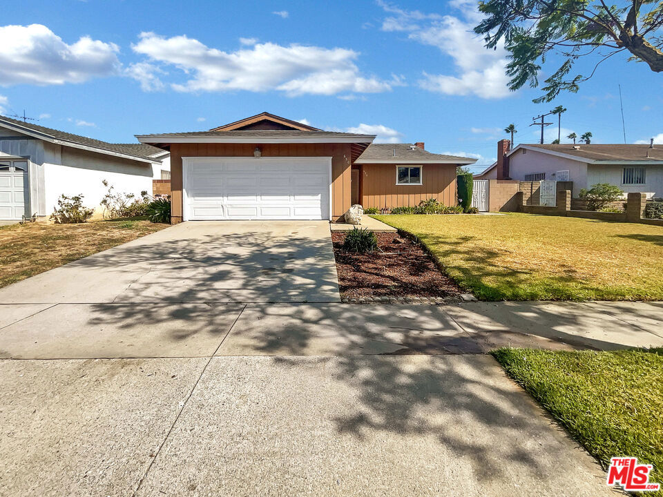 650 E Elsmere Drive, Carson, CA 90746