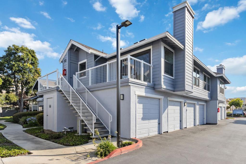 1469 Via Vista , #1, San Mateo, CA 94404