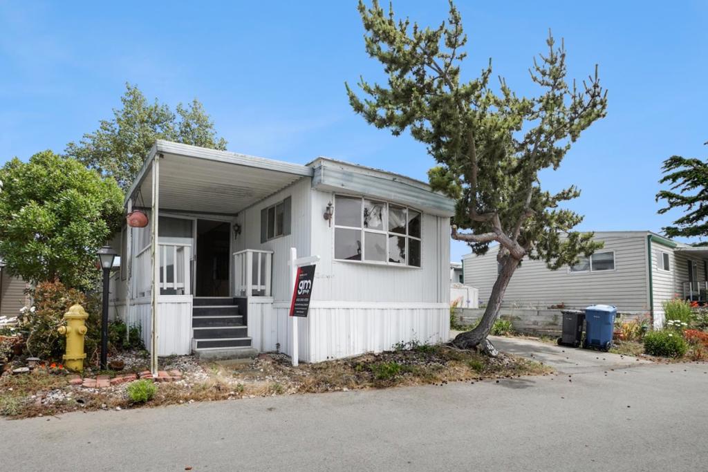 2 Sea Shell Circle, Half Moon Bay, CA 94019