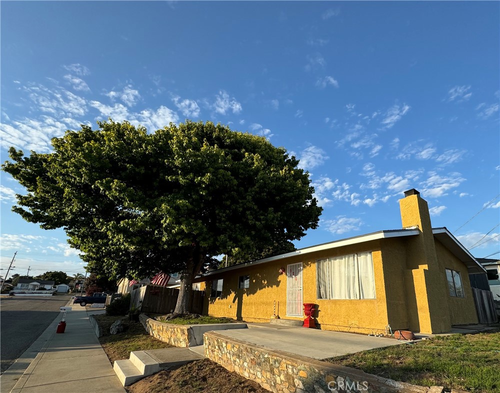 520 N 7Th Street, Grover Beach, CA 93433