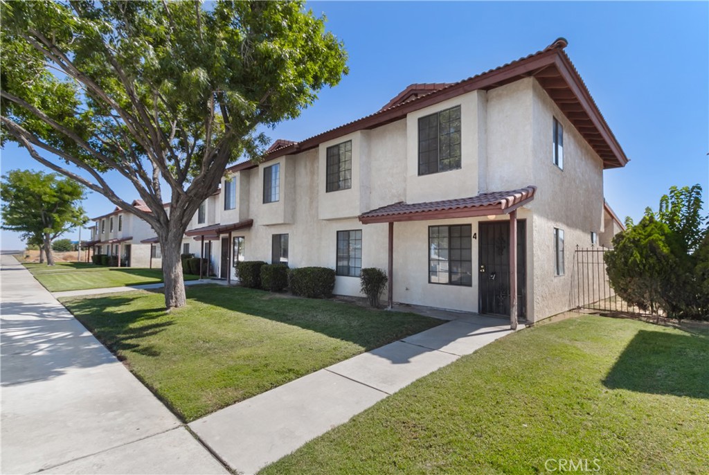 38550 22Nd Street, #4, Palmdale, CA 93550