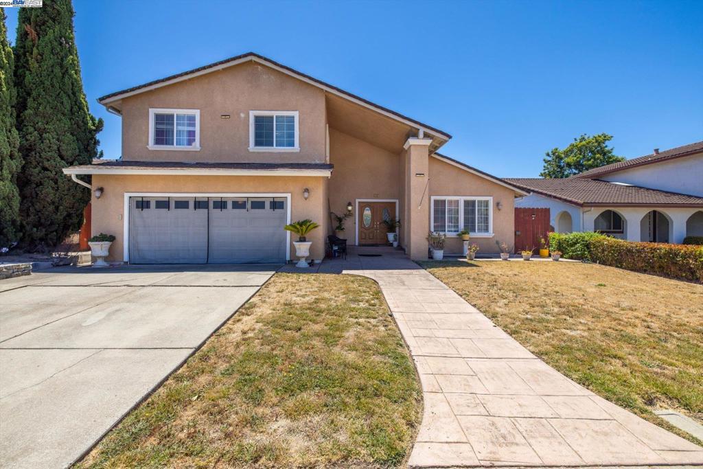 207 Elderberry Ct, Hercules, CA 94547