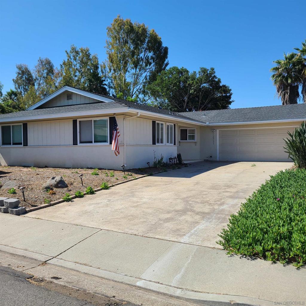 12731 Rios Rd, San Diego, CA 92128