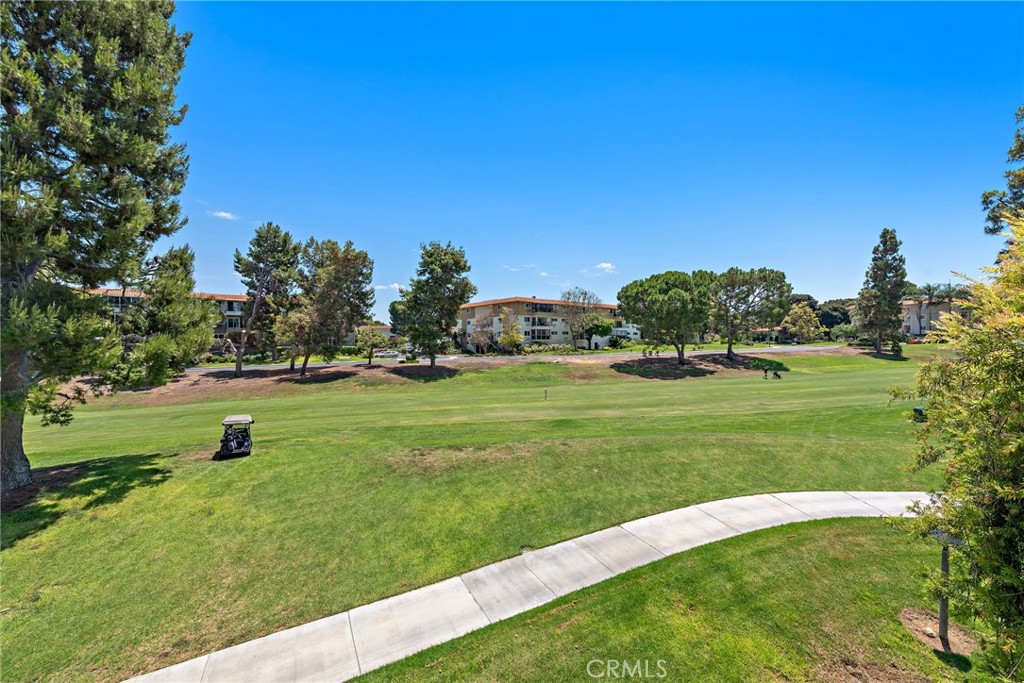 2390 Via Mariposa , #2D, Laguna Woods, CA 92637