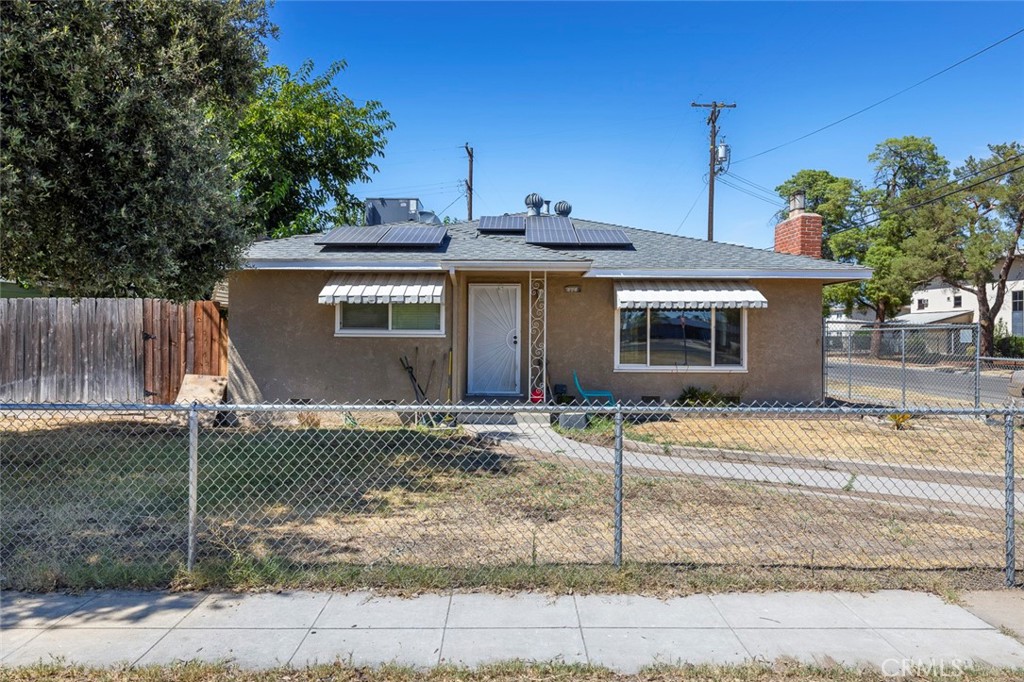 4149 E Cortland Avenue, Fresno, CA 93726