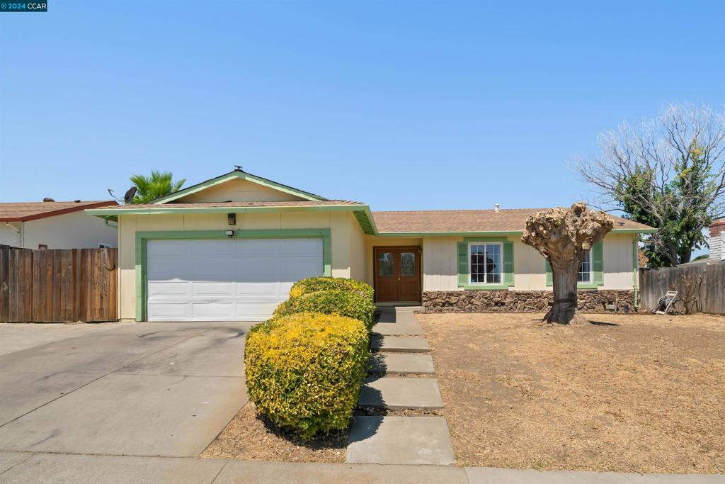 22 Huntington Cir, Pittsburg, CA 94565