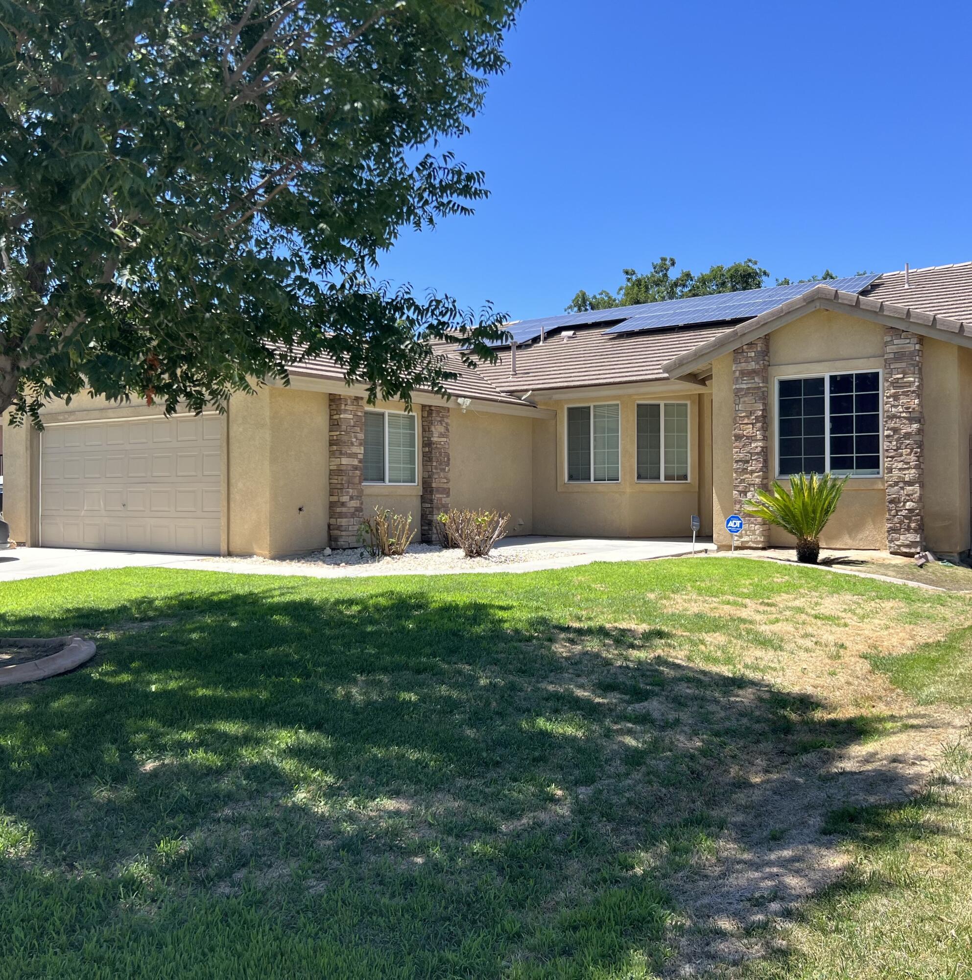 43141 Ruth Lane, Lancaster, CA 93536