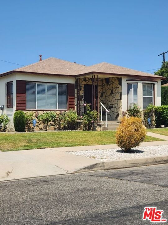 11049 Ruthelen Street, Los Angeles, CA 90047