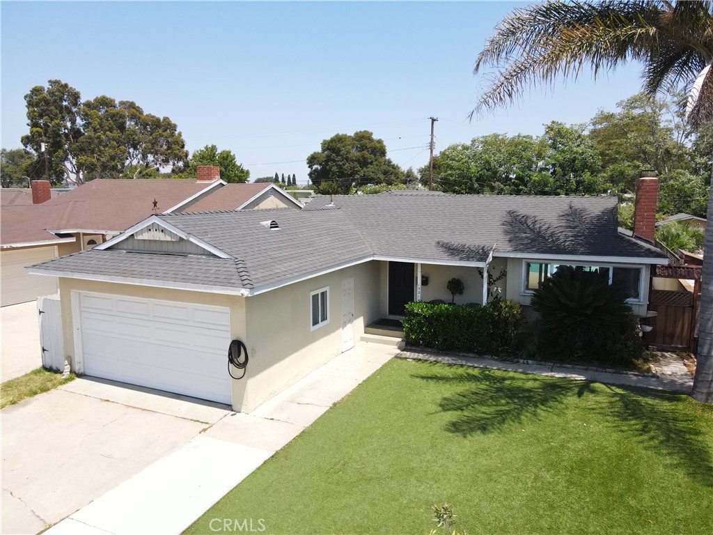 15814 S Raymond Avenue, Gardena, CA 90247