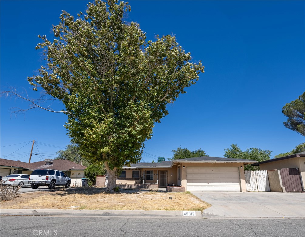 45312 Lostwood Avenue, Lancaster, CA 93534