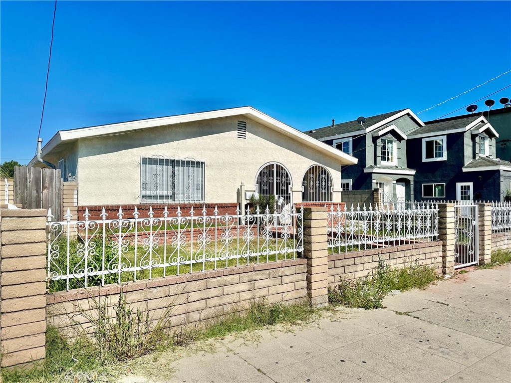 1112 N Wilmington Boulevard, Wilmington, CA 90744