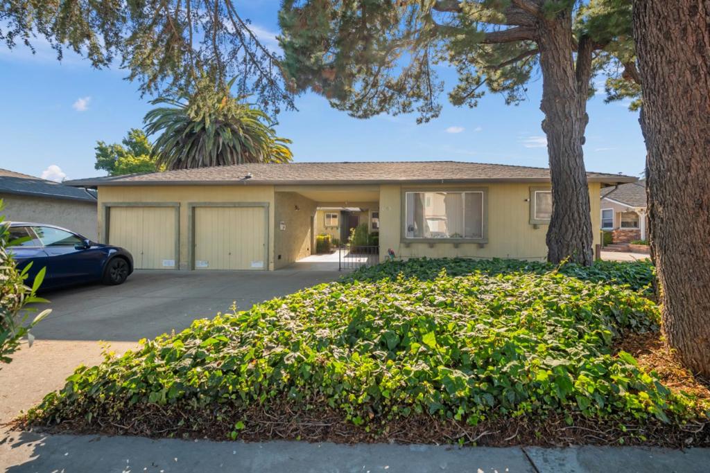 10105 Randy Lane, Cupertino, CA 95014