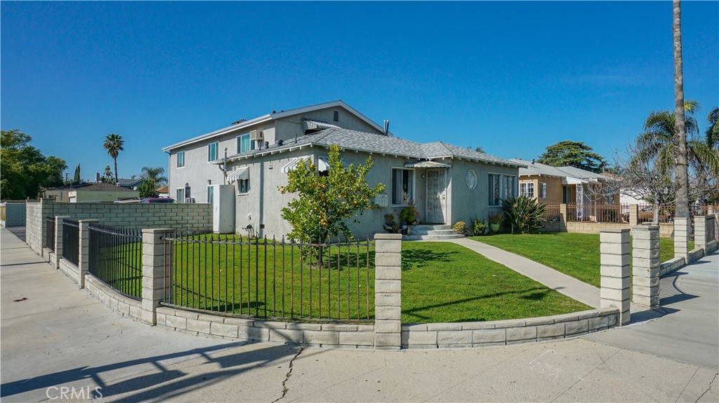 6403 Radford Avenue, North Hollywood, CA 91606