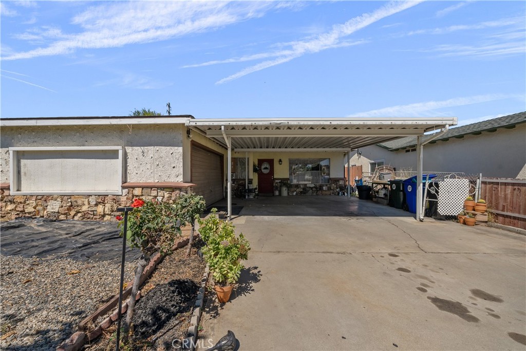 25109 Fourl Road, Newhall, CA 91321