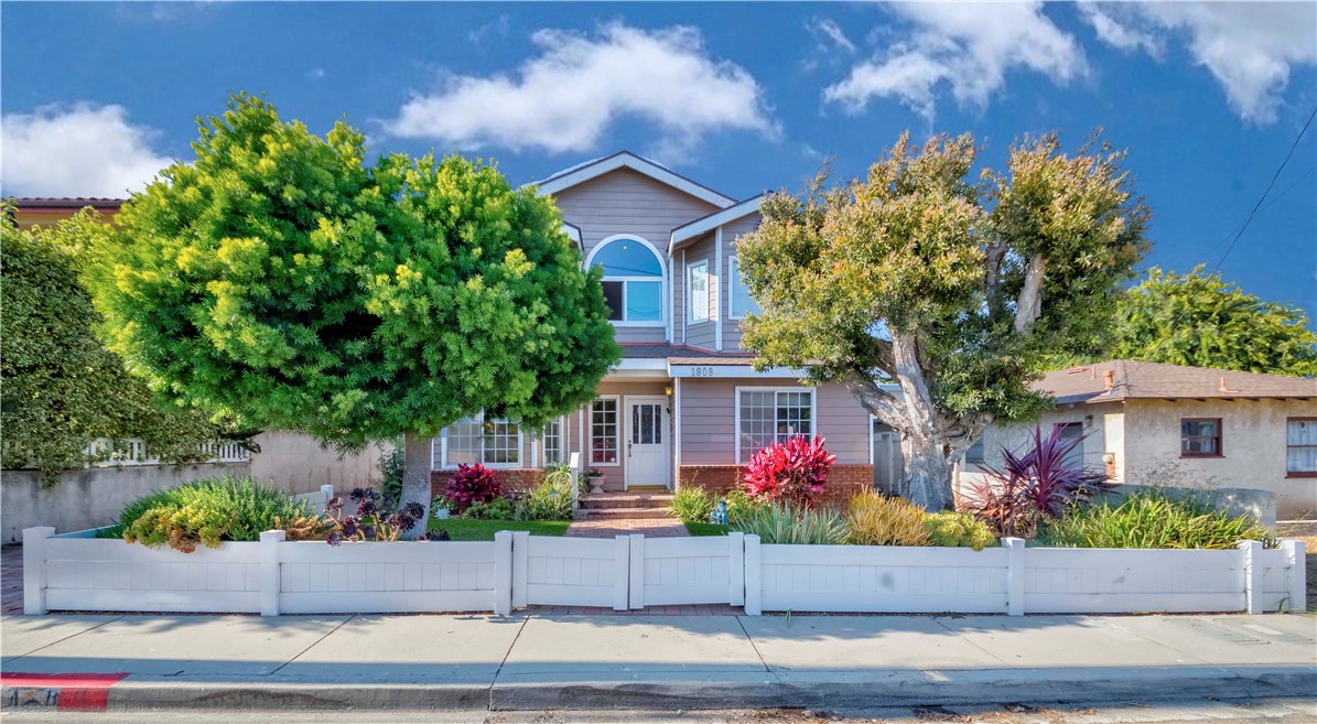 1909 Pullman Lane, #A, Redondo Beach, CA 90278