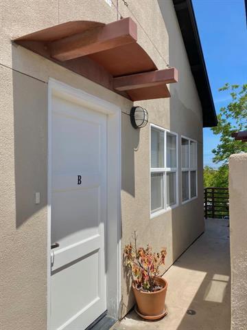 864 Laurel Street, #Unit B, San Carlos, CA 94070