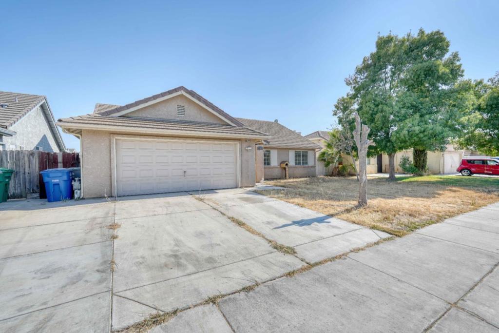 1457 Quail Street, Los Banos, CA 93635