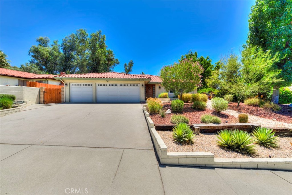 3113 Cactus Circle, Highland, CA 92346