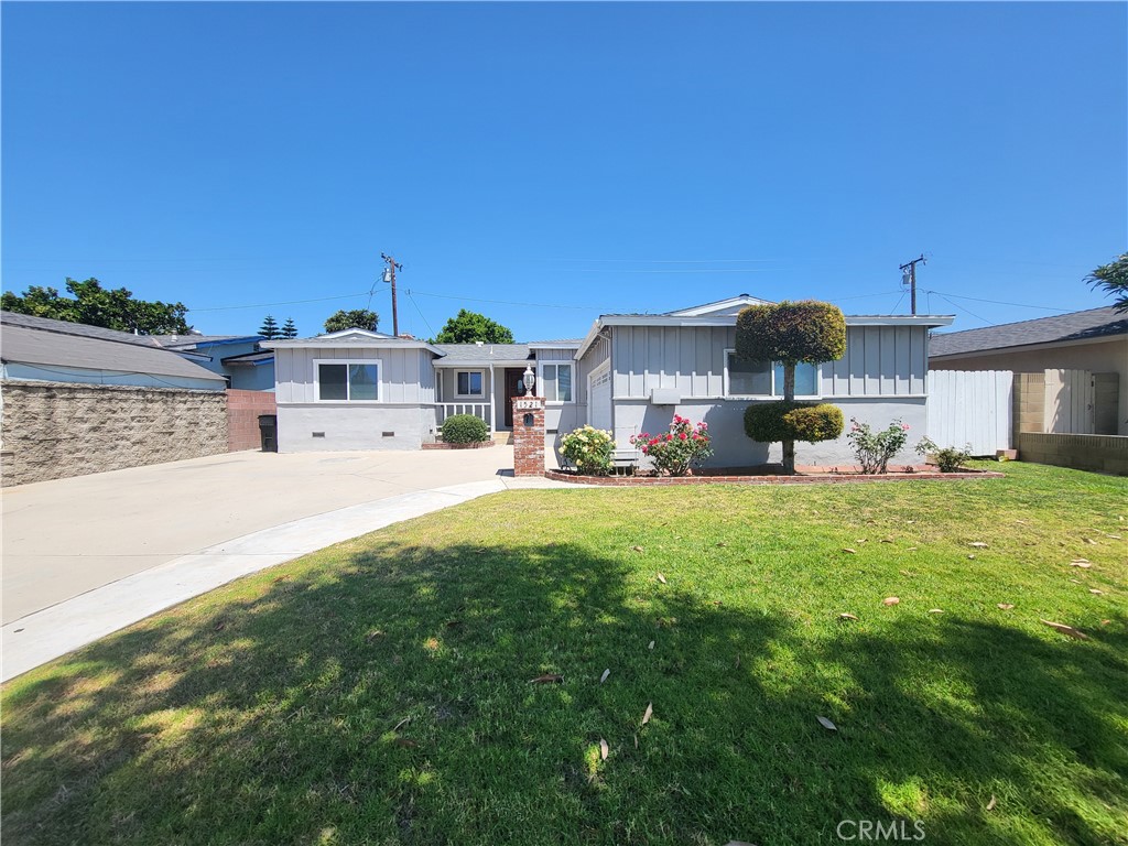 1521 W Olive Avenue, Fullerton, CA 92833