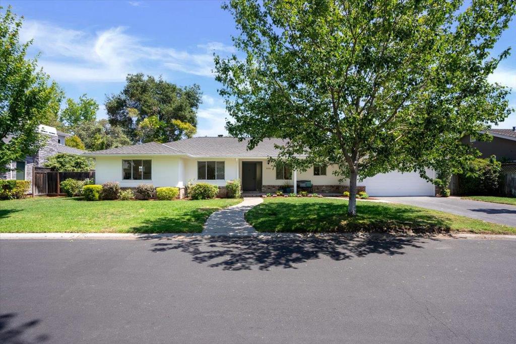 1035 Atkinson Lane, Menlo Park, CA 94025