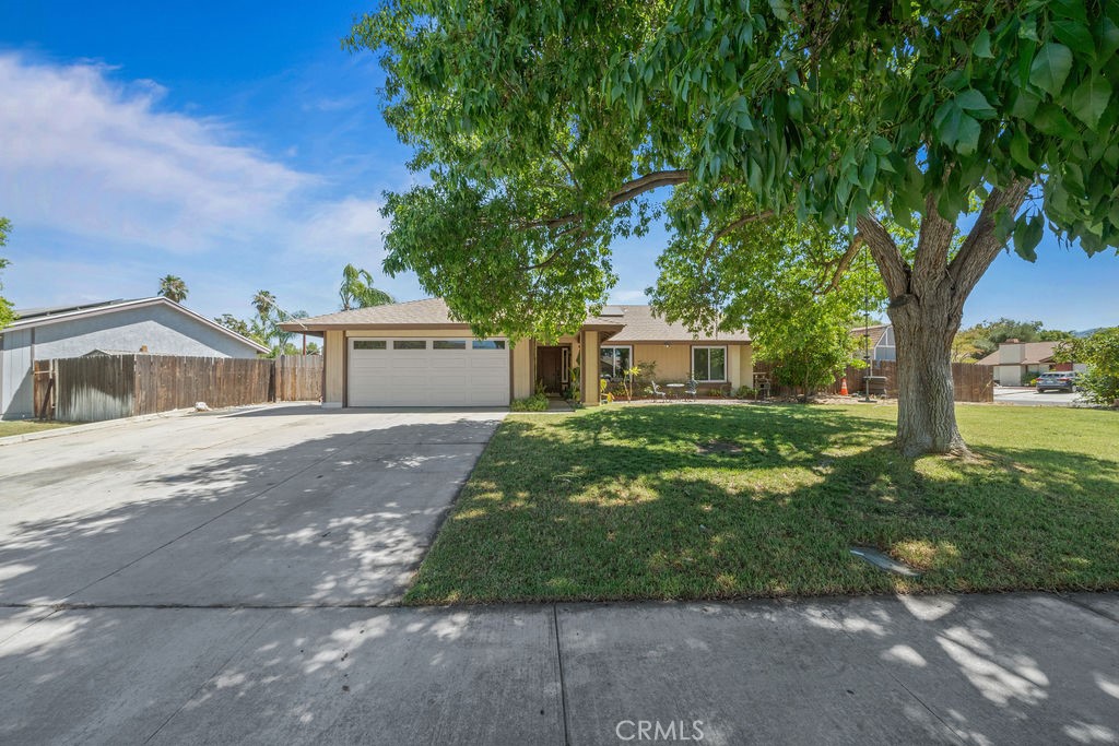 25584 White Oak Drive, Hemet, CA 92544