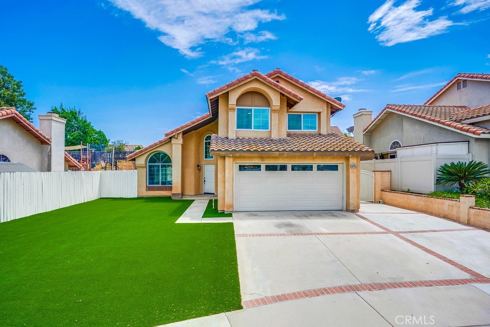 928 Stonehenge Circle, Corona, CA 92881