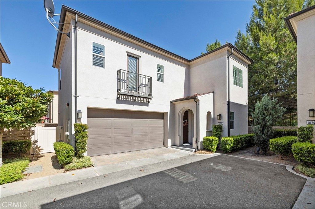 21856 Moveo Drive, Saugus, CA 91350