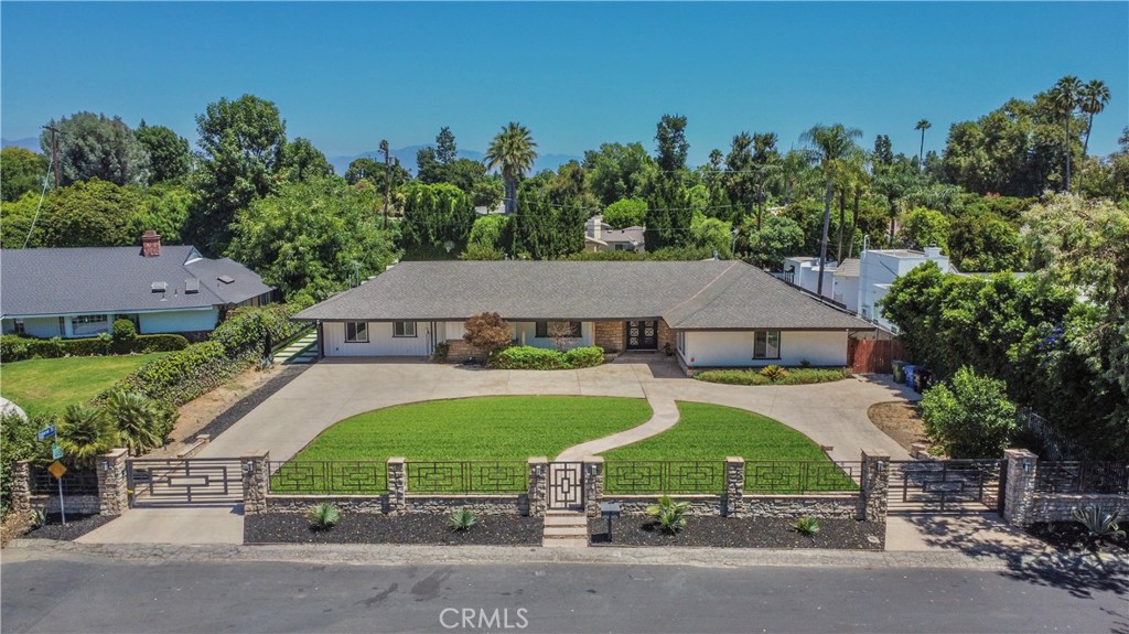 8954 Enfield Avenue, Sherwood Forest, CA 91325