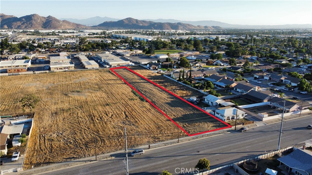 0 San Bernardino Avenue | Similar Property Thumbnail