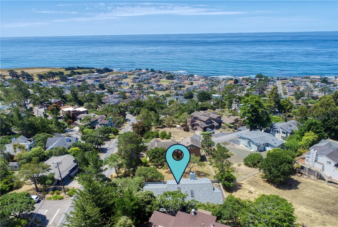 895 Ardath Drive, Cambria, CA 93428