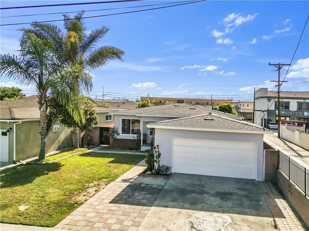 15803 S Manhattan Place, Gardena, CA 90247