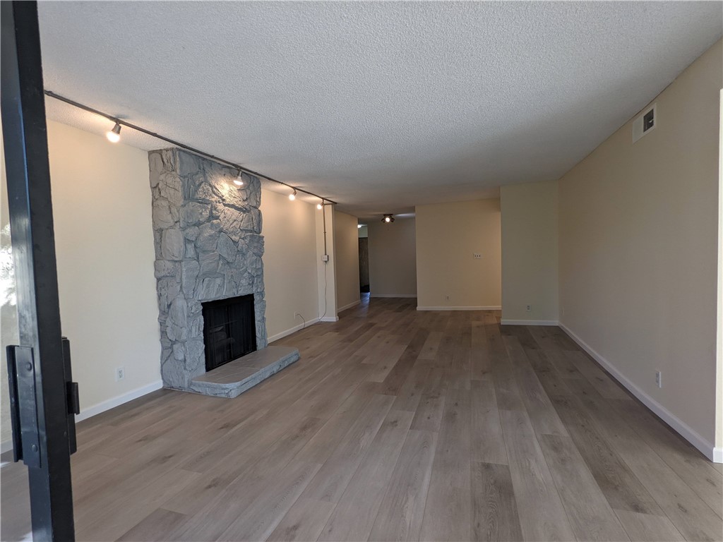 635 E Elmwood Avenue, #206, Burbank, CA 91501