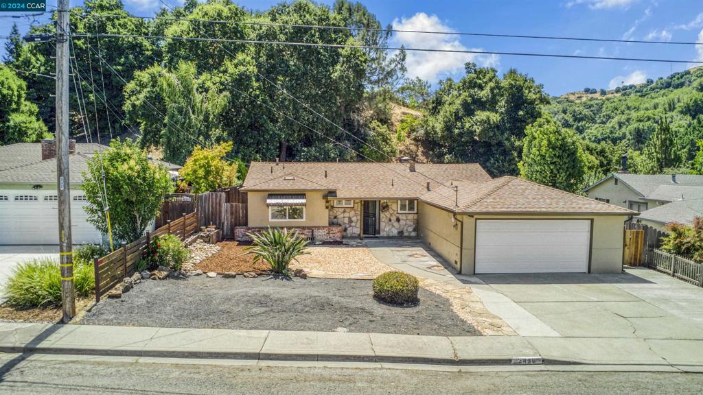 2496 Doidge Ave, Pinole, CA 94564