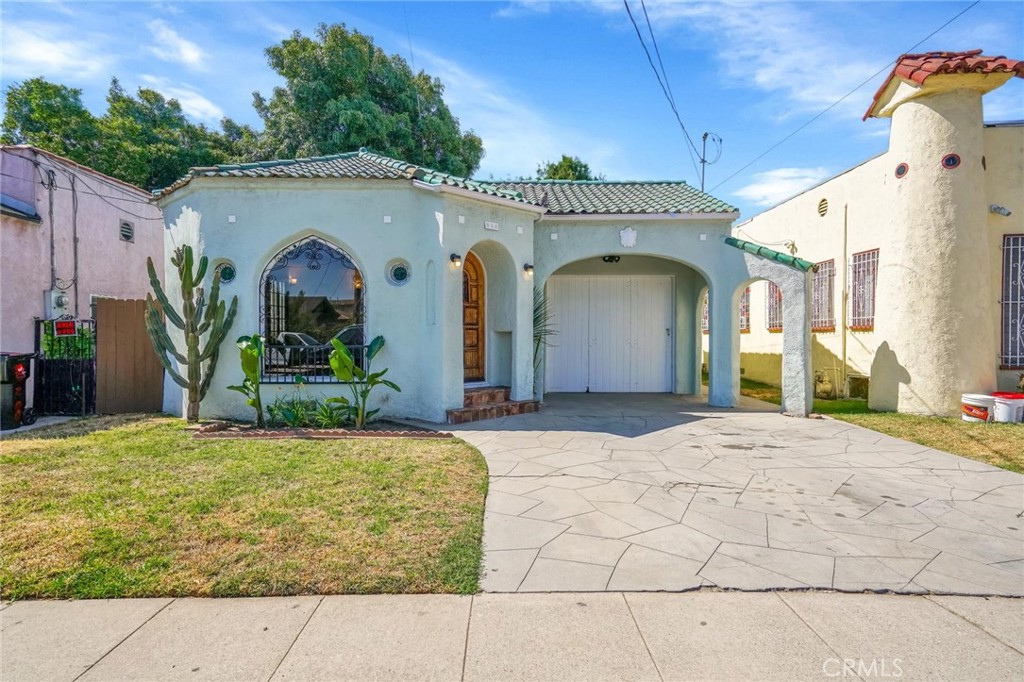 832 W 95Th Street, Los Angeles, CA 90044