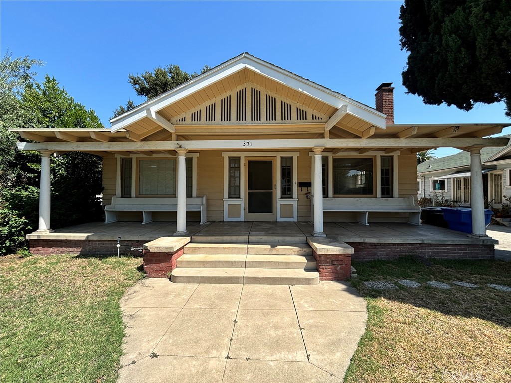 371 E Alvarado Street, Pomona, CA 91767