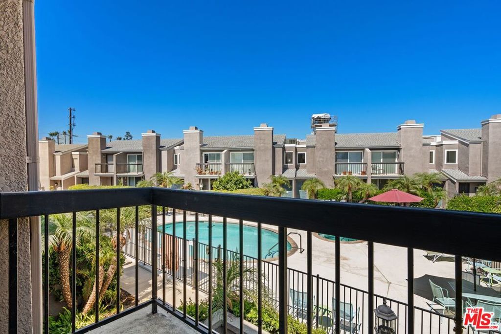 23541 Victory Boulevard, #2, West Hills, CA 91307