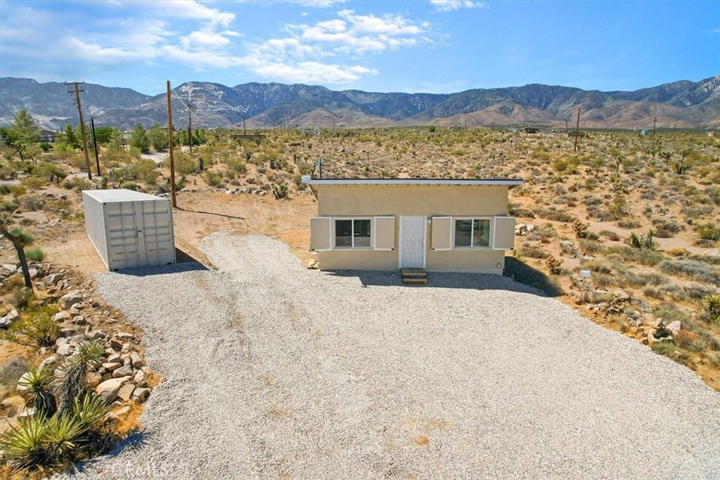 32475 Emerald Road, Lucerne Valley, CA 92356