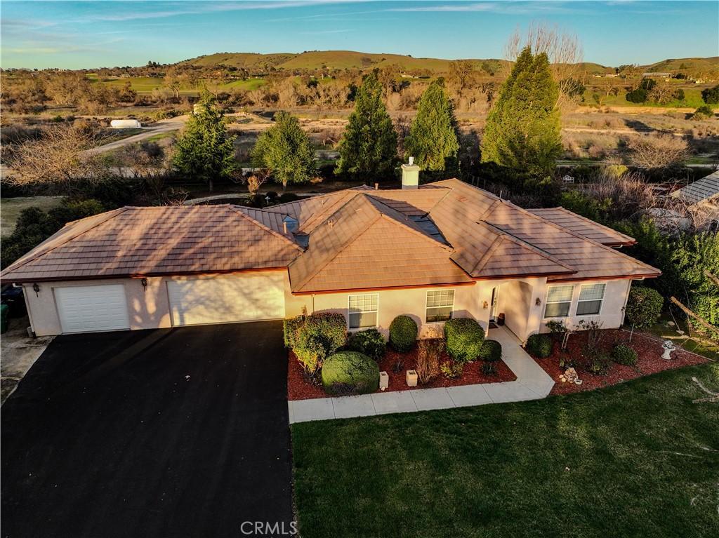 3241 Via Del Sueno, Atascadero, CA 93422