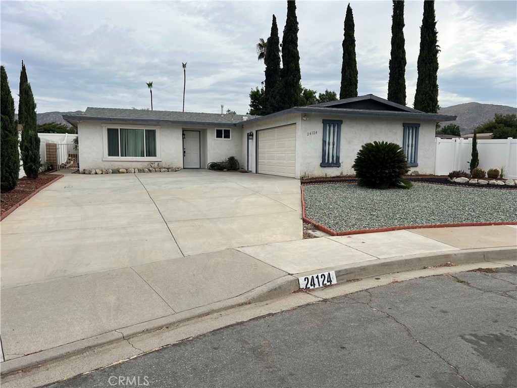 24124 Kernwood Drive, Moreno Valley, CA 92557