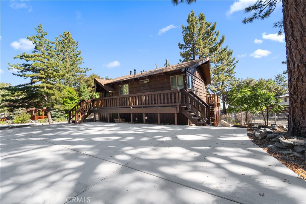 5243 Desert View Drive, Wrightwood, CA 92397