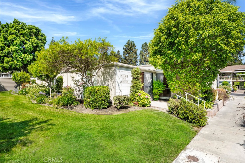 454 Avenida Sevilla , #B, Laguna Woods, CA 92637