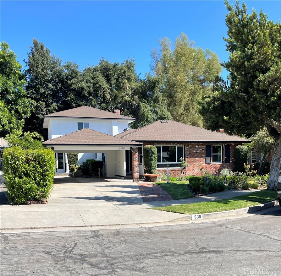 530 Hickory Lane, Pasadena, CA 91103