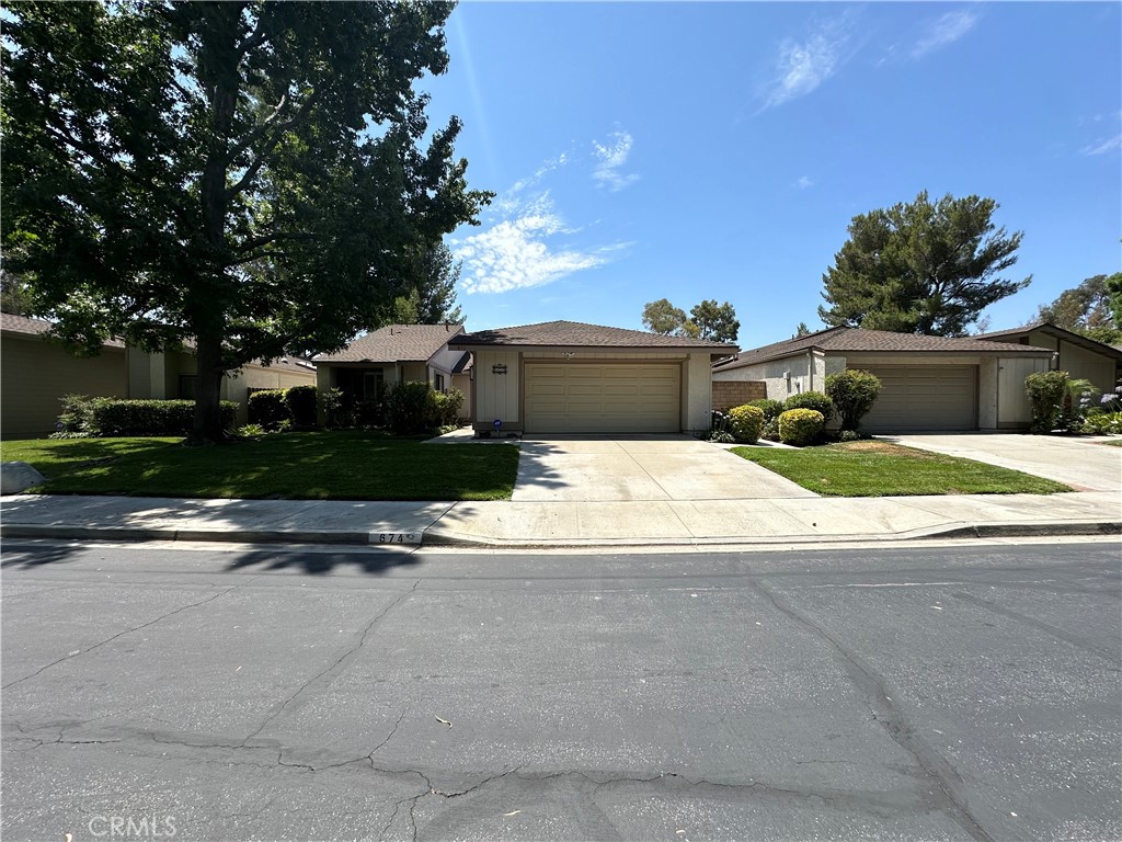 674 Via La Paloma, Riverside, CA 92507