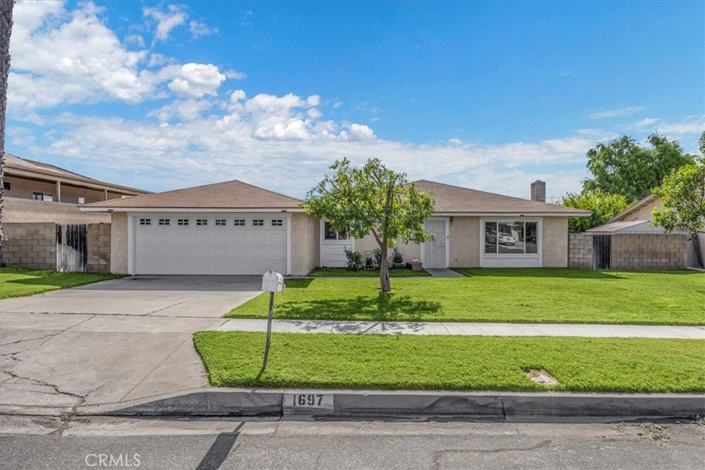 1697 N Primrose Avenue, Rialto, CA 92376