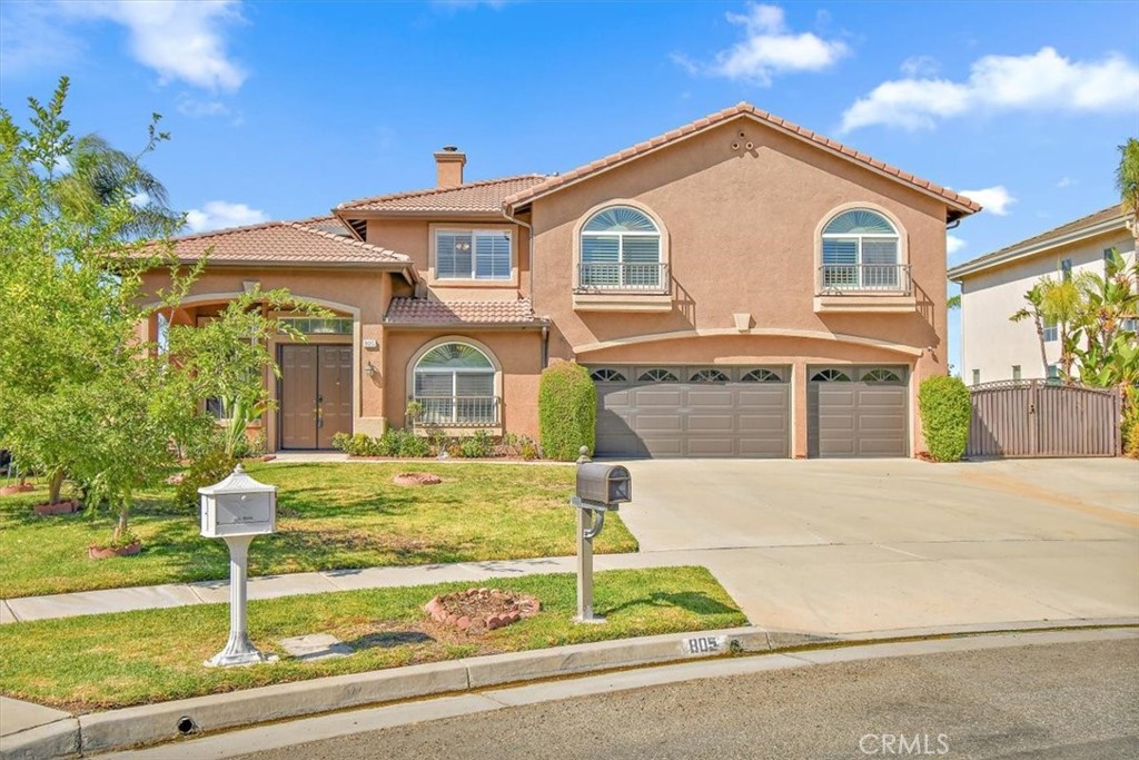 805 Country Manor Drive, Corona, CA 92881