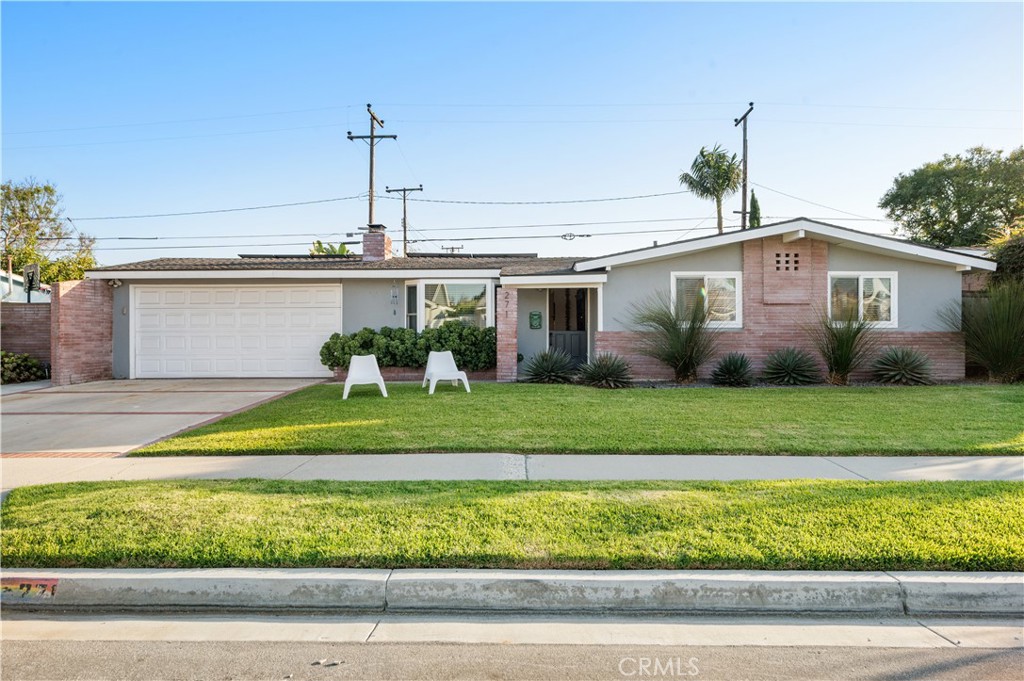 271 Rose Lane, Costa Mesa, CA 92627